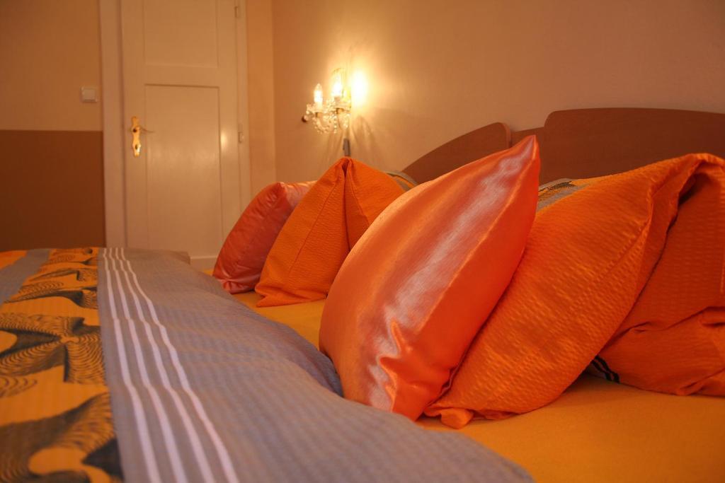 A.Dalia Hotell Karlsbad Exteriör bild
