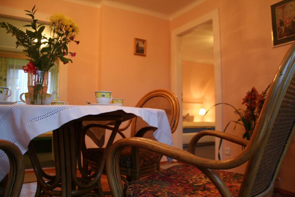 A.Dalia Hotell Karlsbad Exteriör bild